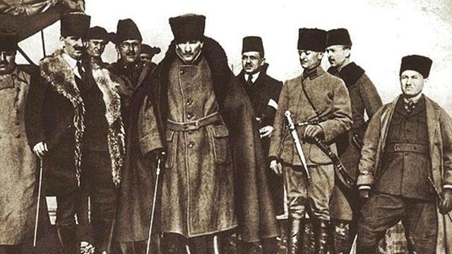 Atatürk, Sakarya Zaferi'ni anlatan tabloyu neden beğenmemiştir?