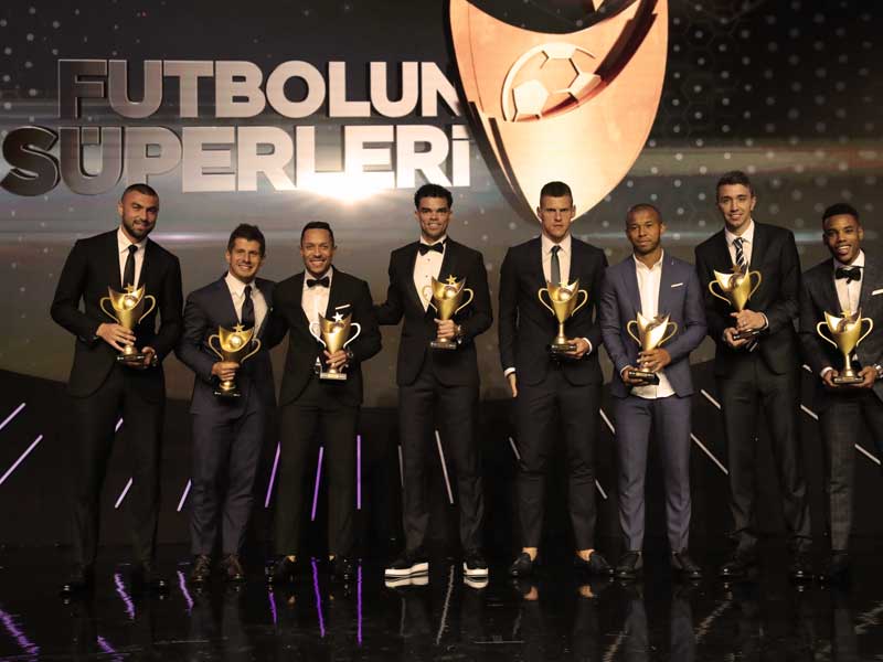 Futbolun Süperleri ödülünü kimler kazandı?