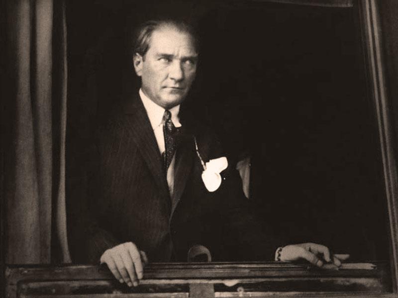 Atatürk'ün valiyi görevden alma sebebi nedir?